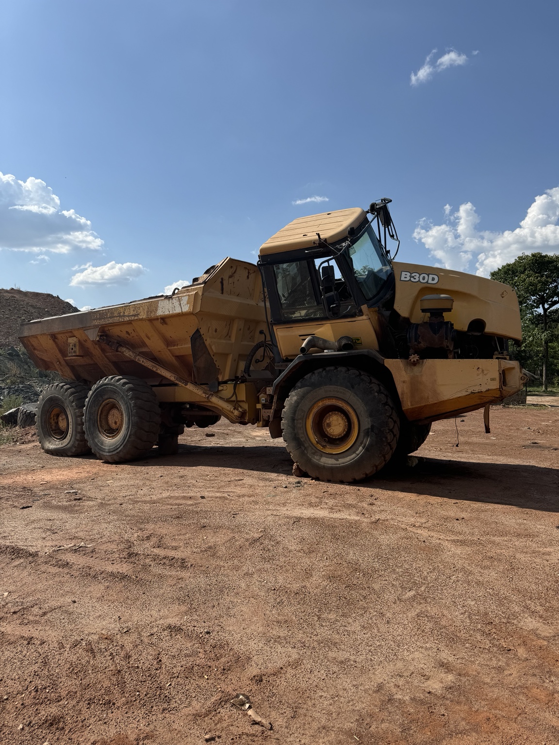 On-site dump truck